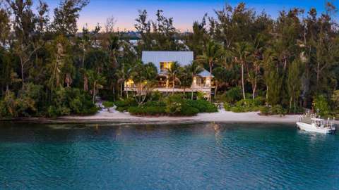 7143 La Lenaire Drive, luxury home for sale in Longboat Key