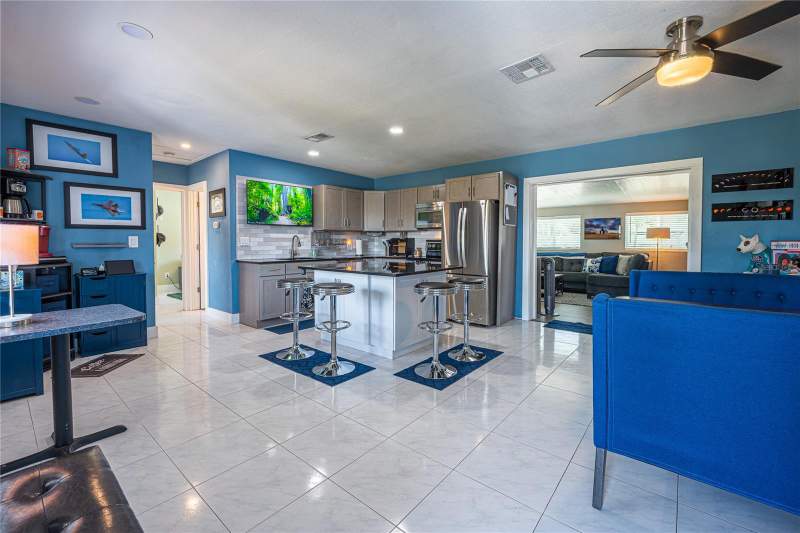2 bedroom Single Family Residence at 5760 3rd Avenue, Colonial Parks Sub, St Petersburg — photo 3