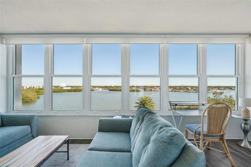 2 bedroom Condominium at 1847 Shore Drive #711, Shore Crest Bldg, South Pasadena — photo 2