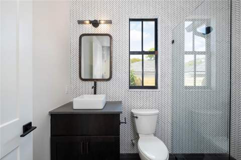 818 W Kentucky Avenue, Tampa FL - photo 6 of 6