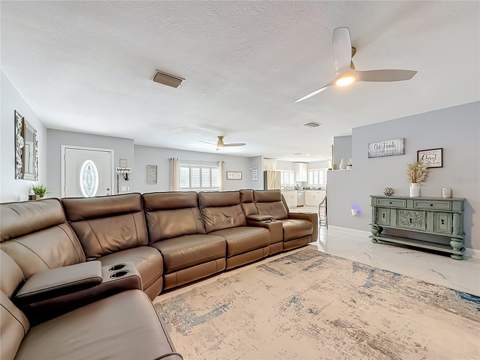 8502 N Otis Avenue, Tampa FL - photo 13 of 83