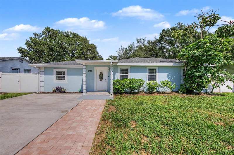 3 bedroom Single Family Residence at 6704 S Gabrielle Street, Tropical Pines, Tampa — photo 1
