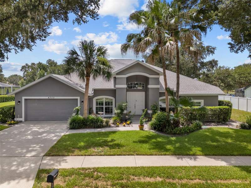 4 bedroom Single Family Residence at 4305 GENTRICE DRIVE, LITHIA RIDGE PH II, VALRICO — photo 2