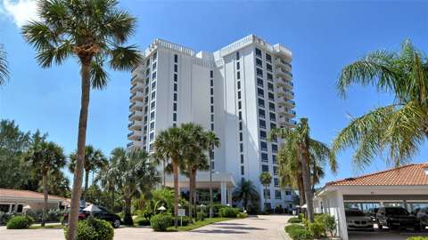 2525 Gulf Of Mexico Drive #7B, waterfront for sale in Longboat Key
