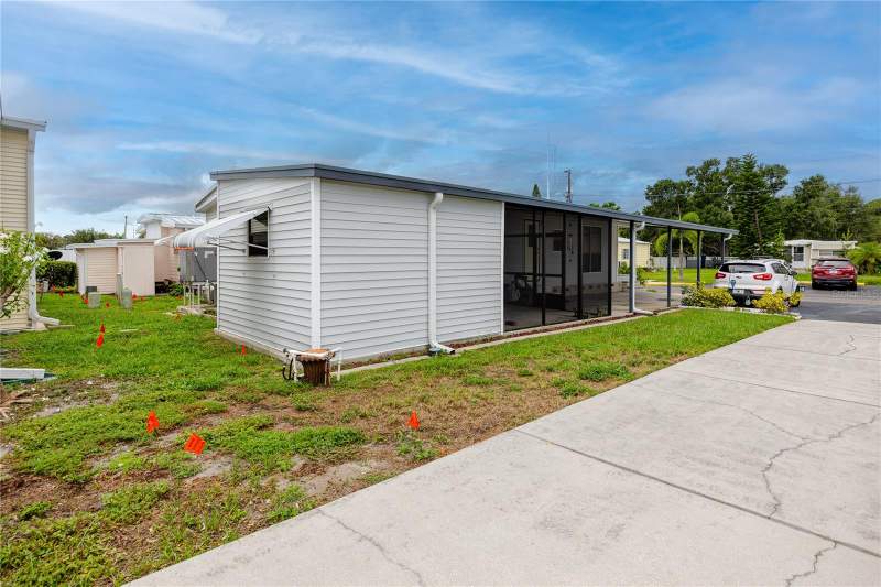 2 bedroom Manufactured Home at 6821 Americana Drive #106, Mobel Americana Mobile Home Park Unrec, St Petersburg — photo 3