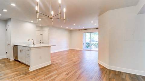 9481 Highland Oak Drive #1001, Tampa FL - photo 9 of 35