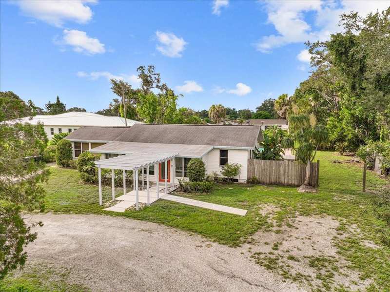 3 bedroom Single Family Residence at 2404 Bispham Road, Gulf Gate, Sarasota — photo 1