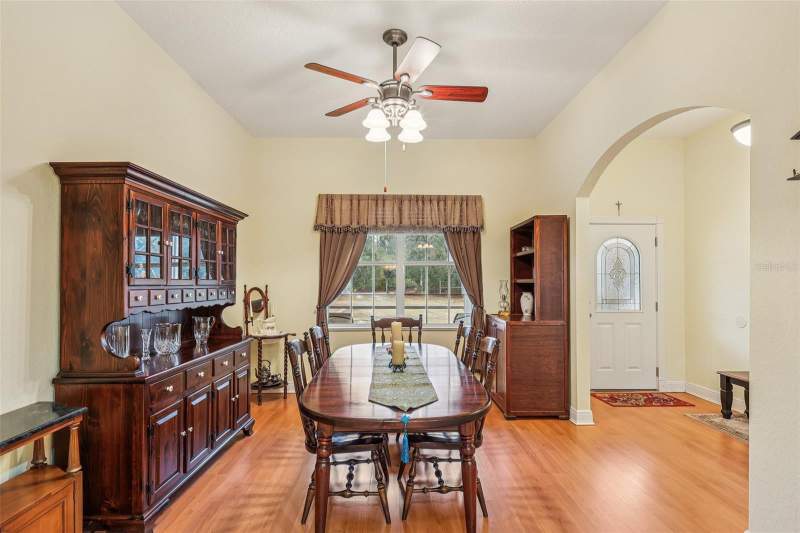 5 bedroom Single Family Residence at 30342 Vitex Avenue, Royal Trails Unit 01, Eustis — photo 5