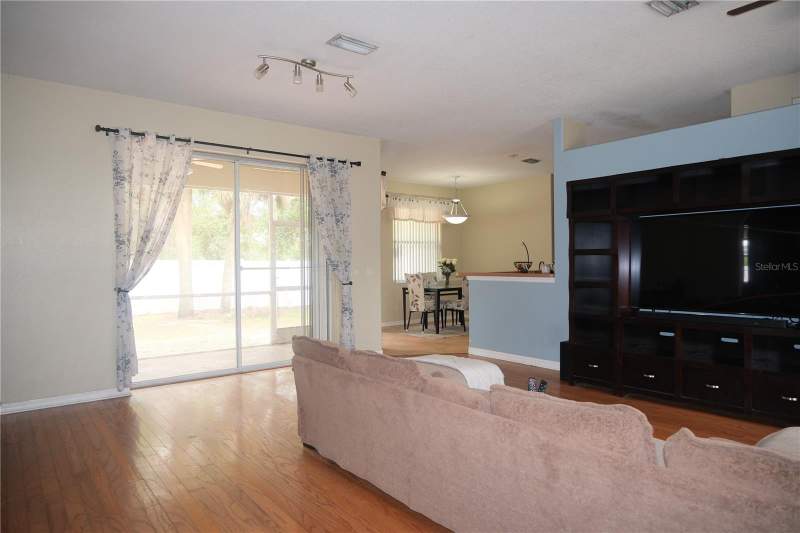 3 bedroom Single Family Residence at 4491 Cuthbert Avenue, Port Charlotte Sub 01, North Port — photo 2
