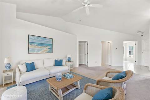 3588 Indigo Pond Drive #12, Palm Harbor FL - photo 6 of 6