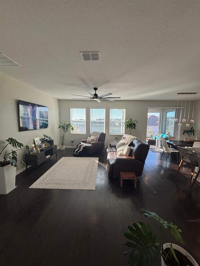 4 bedroom Single Family Residence at 1929 HEART LAKE DRIVE, TRINITY LAKES PH 1 & 2, GROVELAND — photo 5