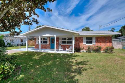 645 Avenue M, $300k–$500k for sale in Winter Haven