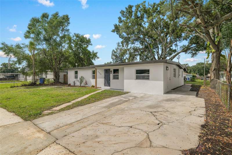 4 bedroom Single Family Residence at 4923 S 83rd Street, Progress Village Unit 2, Tampa — photo 3