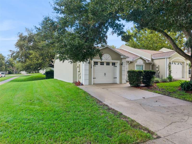 651 VILLA COURT home for sale in Clermont Southern Villas Homes for Sale & Prices