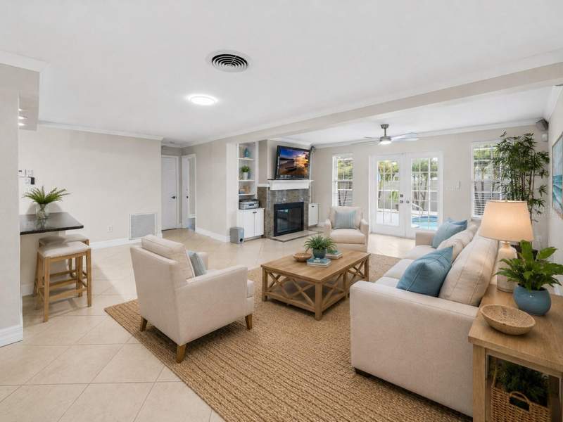 3 bedroom Single Family Residence at 1394 BELLEVUE BOULEVARD, BROOKHILL, CLEARWATER — photo 3