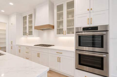 4608 W El Prado Boulevard, Tampa FL - photo 8 of 54