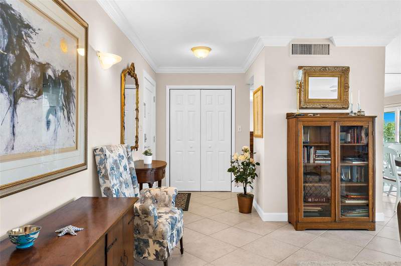 2 bedroom Condominium at 1100 Imperial Drive #603, Bays Bluff Atps Sec 1, Sarasota — photo 4