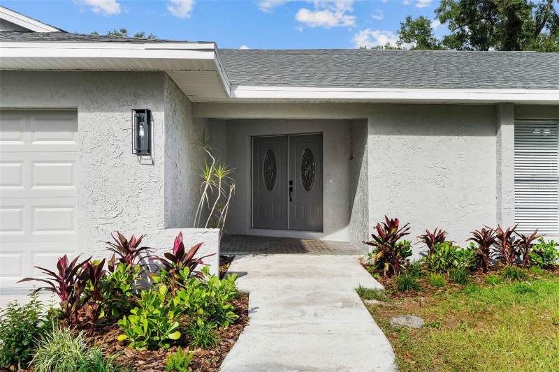 3 bedroom Single Family Residence at 1106 Hummingbird Lane, Van Sant Sub, Brandon — photo 3