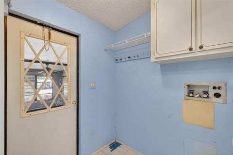 1625 Hilton Head Boulevard, Lady Lake FL - photo 18 of 21