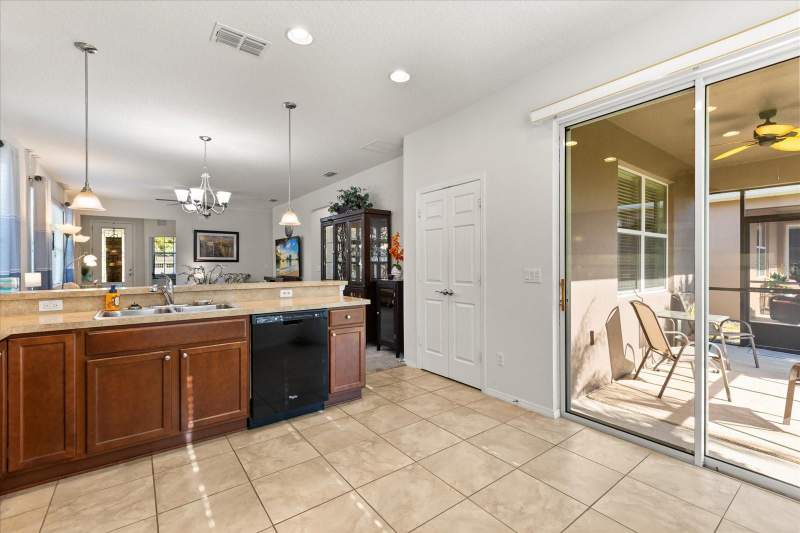 3 bedroom Single Family Residence at 22024 Belgian Court, Sullivan Ranch Rep Sub, Mount Dora — photo 4