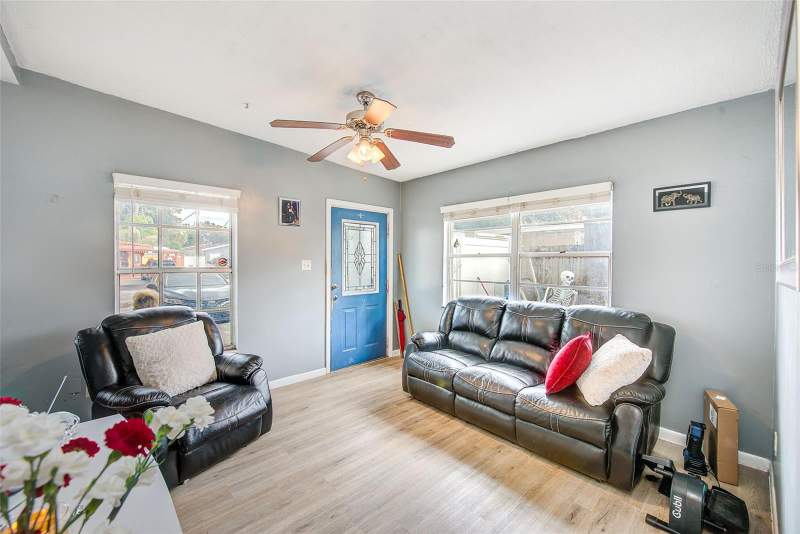 3 bedroom Single Family Residence at 2318 W Powhatan Avenue, Hamners Marjory B Renmah, Tampa — photo 3