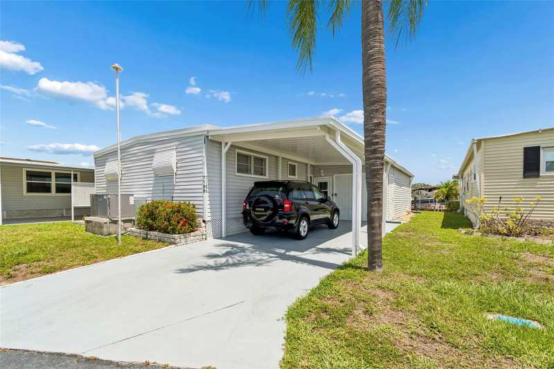 3 bedroom Mobile Home at 7186 Mount Arlington Drive #421, Mobel Americana Mobile Home Park Unrec, St Petersburg — photo 1