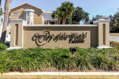 2209 Utopian Drive #207, golf community for sale in Clearwater