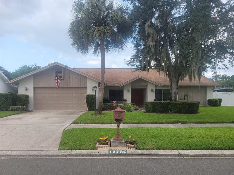 3 bedroom Single Family Residence at 13726 Chestersall Drive, Village Xxiii Of Carrollwood V, Tampa — photo 1