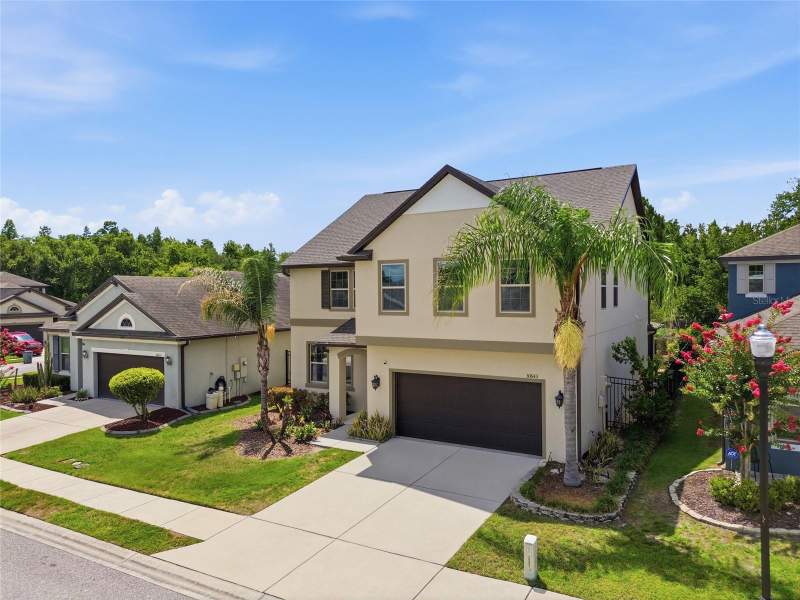 5 bedroom Single Family Residence at 30643 Walker Cup Place, Country Walk Increment C Ph 02, Wesley Chapel — photo 2