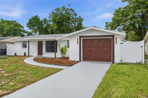 7811 Tyson Drive, Port Richey FL - photo 7 of 43