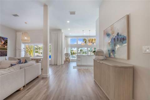 1825 Venetian Point Drive, Clearwater FL - photo 11 of 81