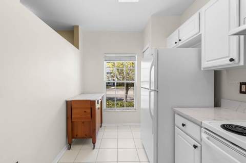 2411 Lake Woodberry Circle, Brandon FL - photo 16 of 57