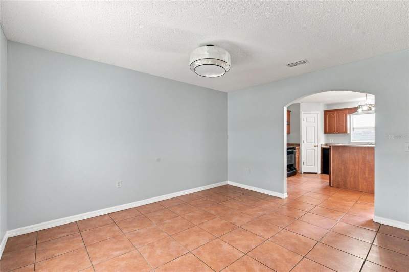 3 bedroom Single Family Residence at 621 Juillac Way, Poinciana Village 5 Nbhd 1, Kissimmee — photo 5