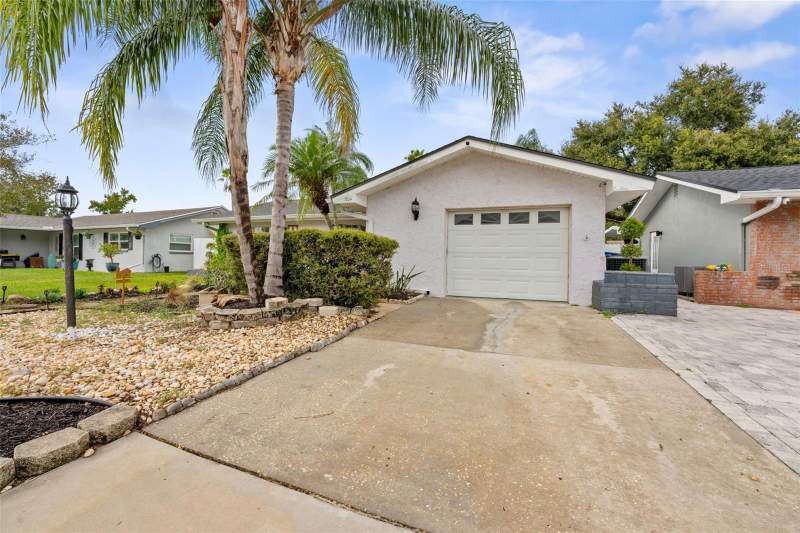 3 bedroom Single Family Residence at 1704 Hibiscus Circle, Harbor Palms-Unit Six, Oldsmar — photo 2