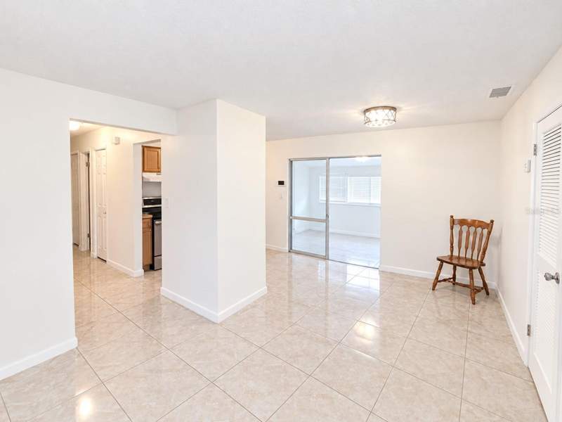 4 bedroom Single Family Residence at 336 Greens End Street, Catalina Park 1st Add, Orlando — photo 4