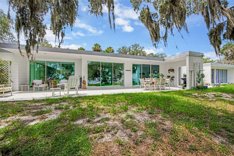 5 bedroom Single Family Residence at 2600 Fort Lane Road, Lake Harney Bch, Geneva — photo 2