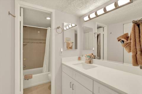169 Medallion Boulevard #E, Madeira Beach FL - photo 13 of 43