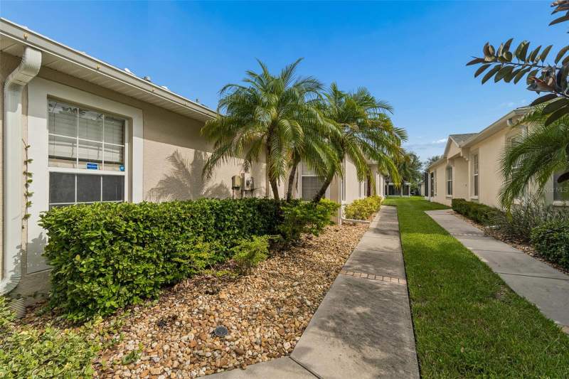 3 bedroom Villa at 11435 Cambray Creek Loop, Panther Trace Ph 2A-2 Unit, Riverview — photo 4
