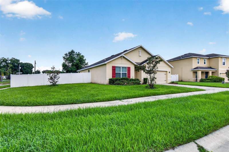 4 bedroom Single Family Residence at 35900 HILLBROOK AVENUE, ZEPHYR RDG PH 1-A, ZEPHYRHILLS — photo 3