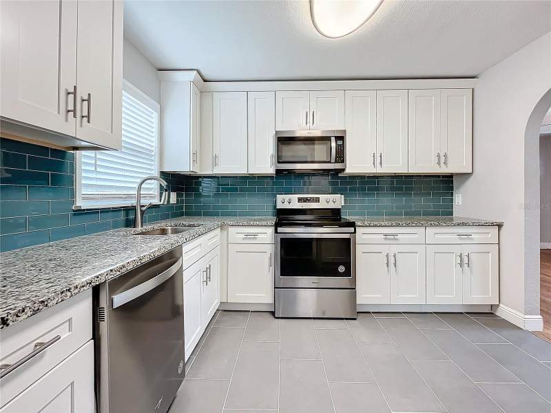 3 bedroom Single Family Residence at 5340 5th Avenue, Beverly Hills, St Petersburg — photo 5