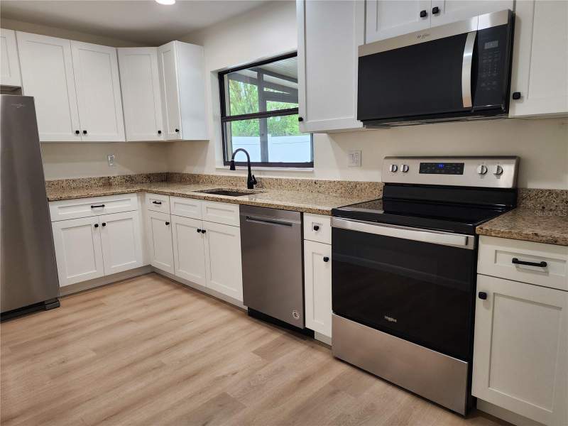 3 bedroom Single Family Residence at 13010 CUMBERLAND DRIVE, CUMBERLAND PARK, LARGO — photo 5