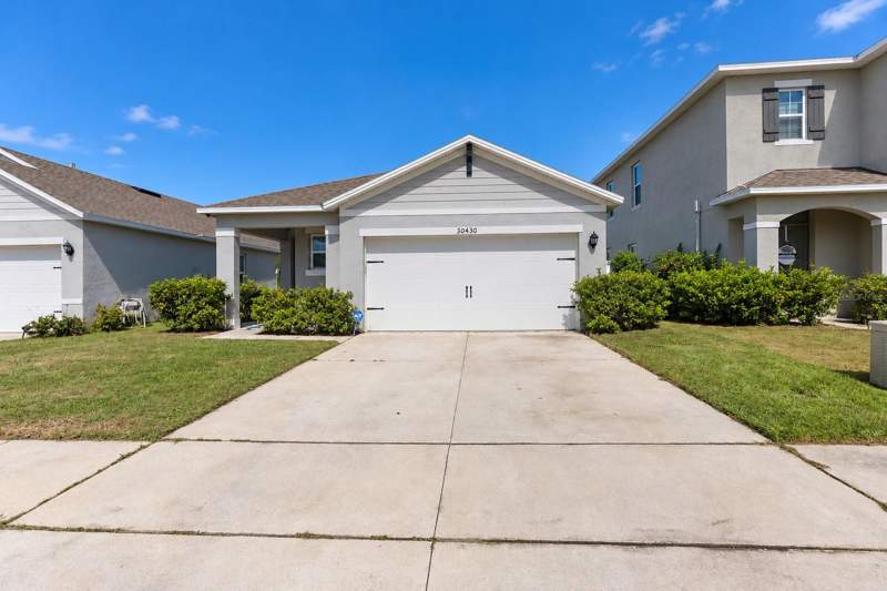 3 bedroom Single Family Residence at 30430 Pintail Drive, Lake Denham Estates Phase III A Replat, Leesburg — photo 2