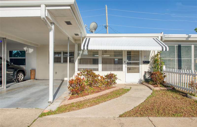 2 bedroom Villa at 13940 Anona Heights Drive #6, Harbor Crest 400 Apt, Largo — photo 2
