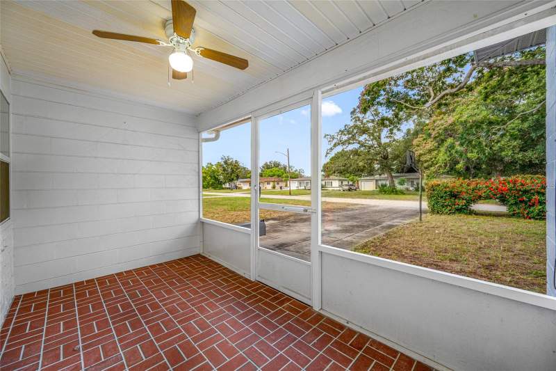 2 bedroom Single Family Residence at 5918 4th Avenue, Sirmons Add To Lake Pasadena, St Petersburg — photo 4