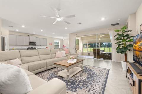3512 Crooked River Drive, Plant City FL - photo 6 of 93
