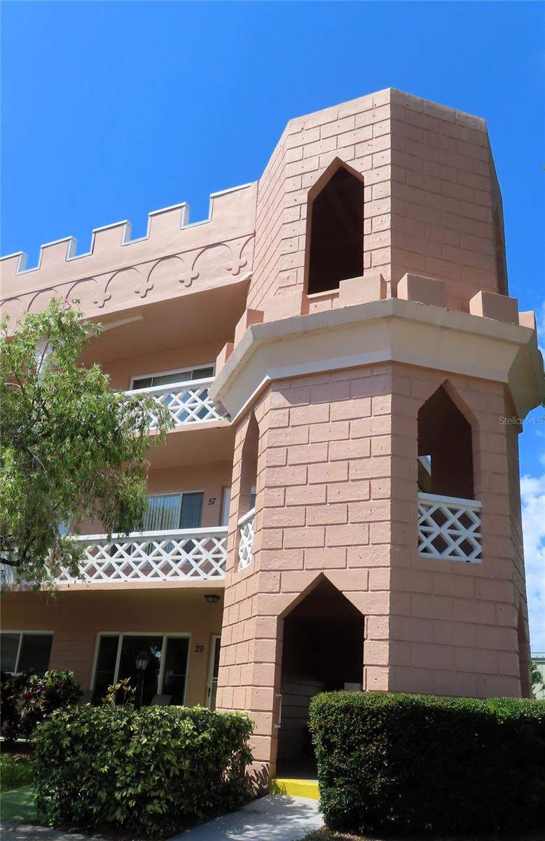 2 bedroom Condominium at 2457 Ecuadorian Way #85, On Top Of The World, Clearwater — photo 2
