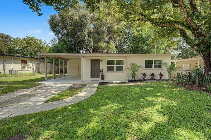 2 bedroom Single Family Residence at 21385 Canal Drive, Damac Estates First, Brooksville — photo 1