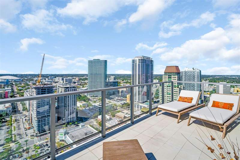 2 bedroom Condominium at 301 1st Street #3305, Saltaire Condo, St Petersburg — photo 2