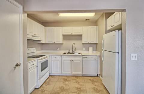 13760 Orange Sunset Drive #201, Tampa FL - photo 6 of 6