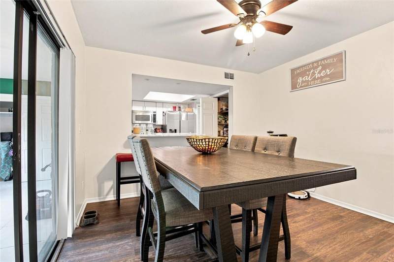 2 bedroom Townhouse at 3039 Abbey Court, Harvard Arms Twnhs, Clearwater — photo 5